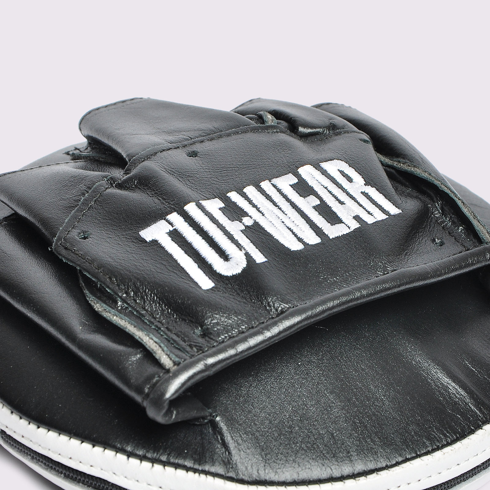 Tuf Wear Button Leather Hook and Jab Focus Pads - Image 2