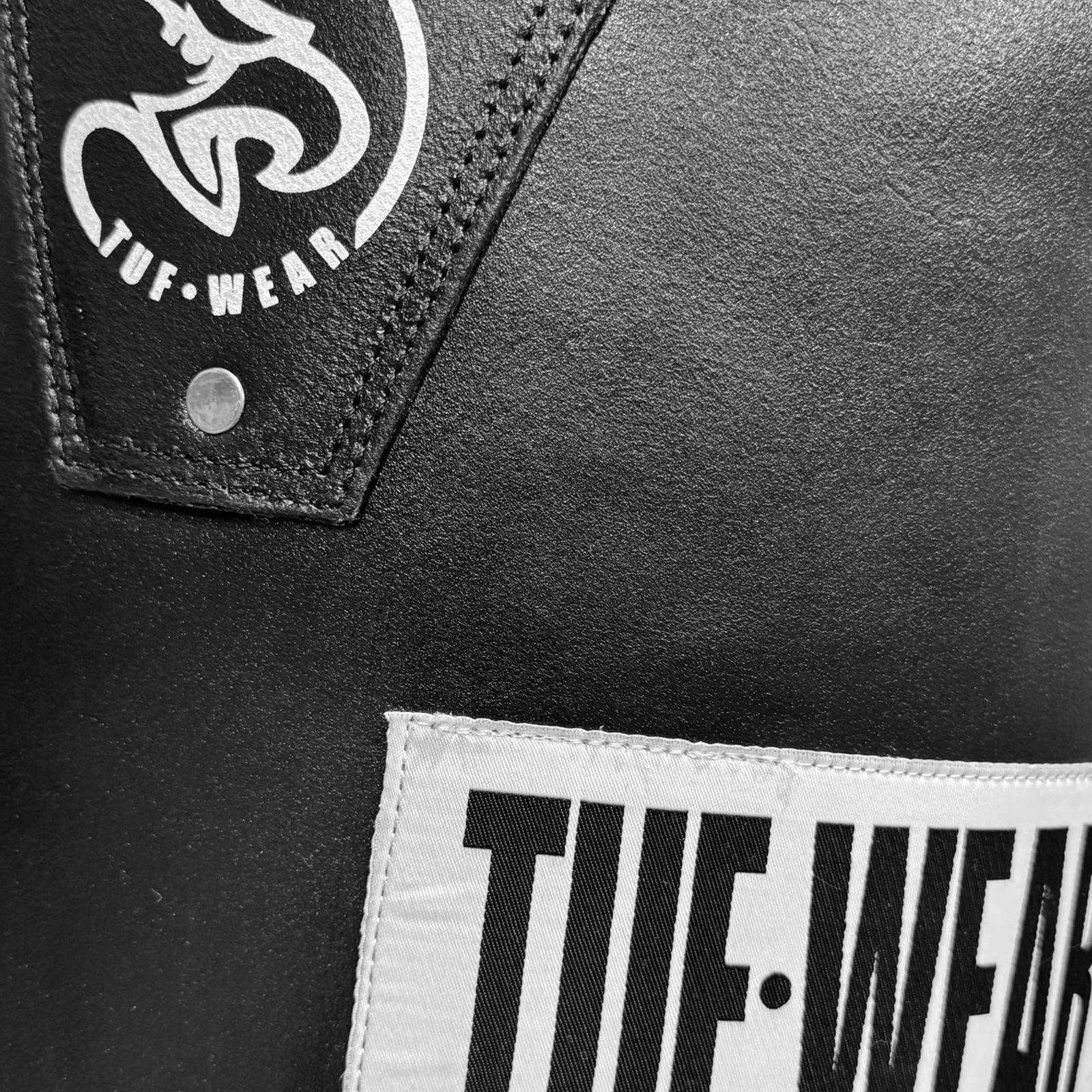 Tuf Wear 4ft Straight Leather Punchbag - All Black (Approx 40kg) - Image 2