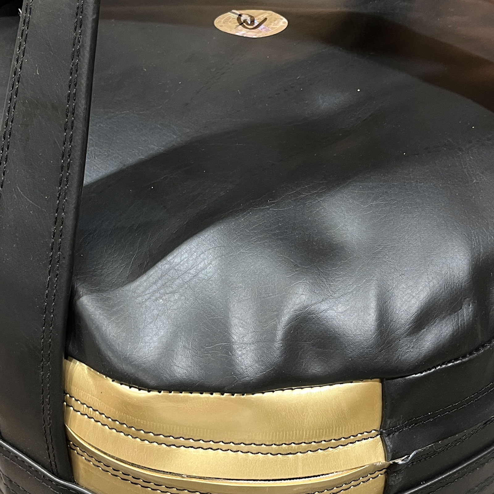 Tuf Wear Balboa 4ft Jumbo Punchbag (20 Inch Diameter) - Black/Gold (Approx 60kg) - Image 2