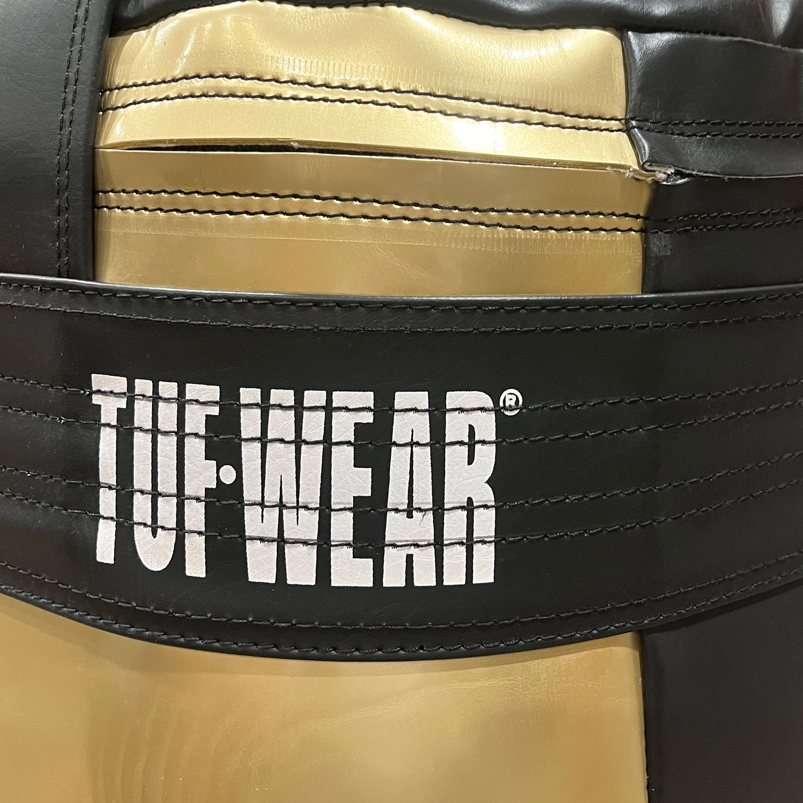Tuf Wear Balboa 4ft Jumbo Punchbag (20 Inch Diameter) - Black/Gold (Approx 60kg) - Image 3