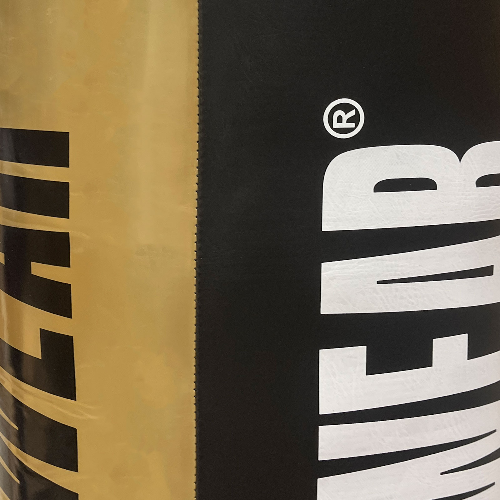 Tuf Wear Balboa 4ft Jumbo Punchbag (20 Inch Diameter) - Black/Gold (Approx 60kg) - Image 4